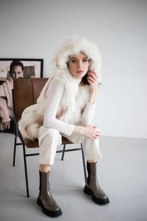 Fur vest White