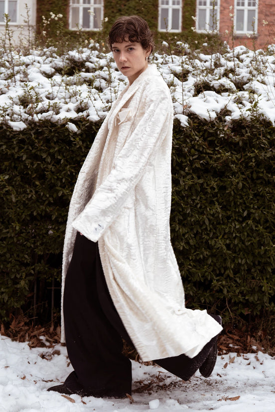Coat Pearl White 2