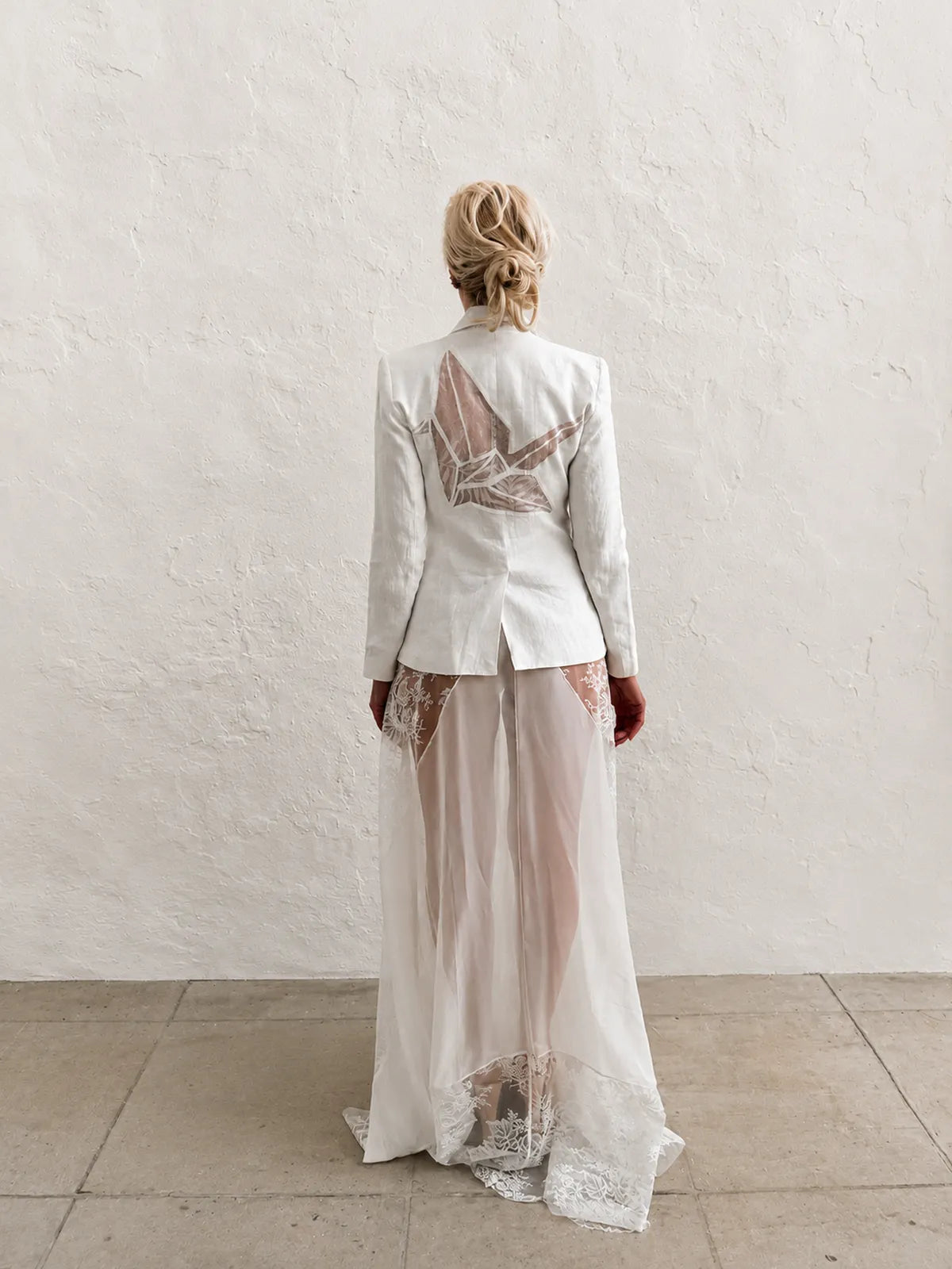 Wing Collection linen blazer