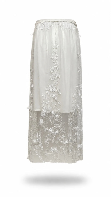 FLORAL EMBROIDERED SKIRT