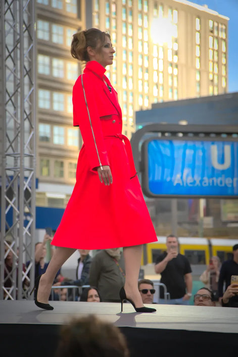 Trench Neon RED