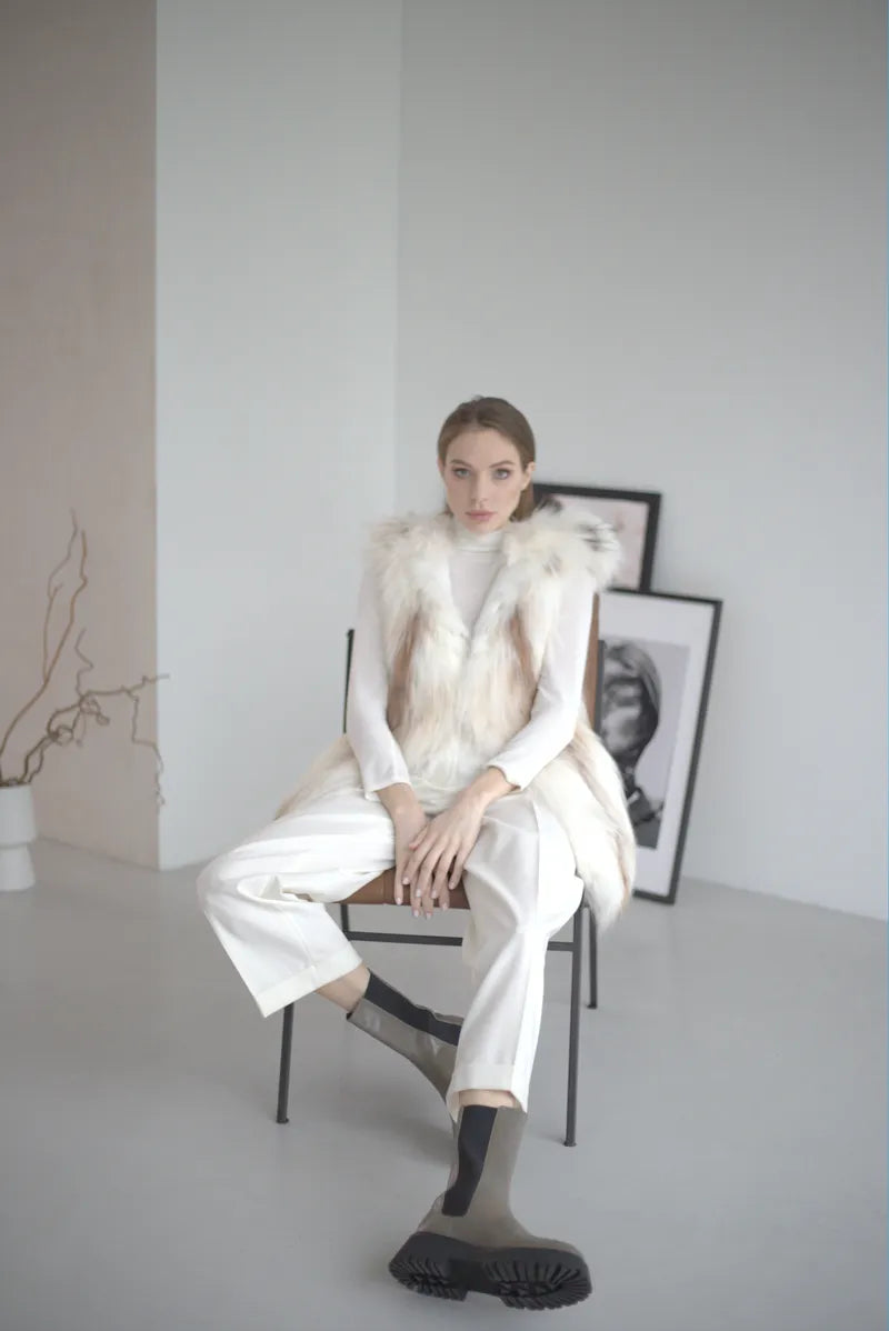 Fur vest White