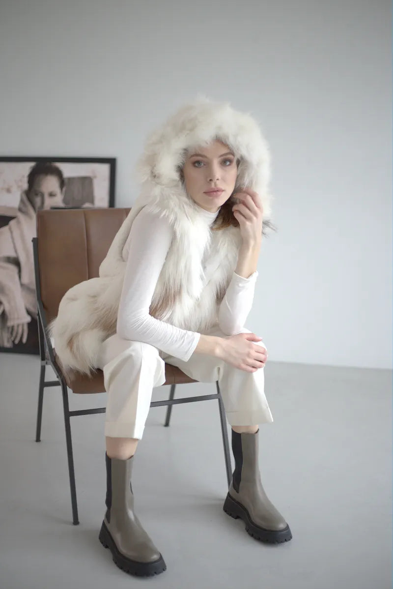 Fur vest White