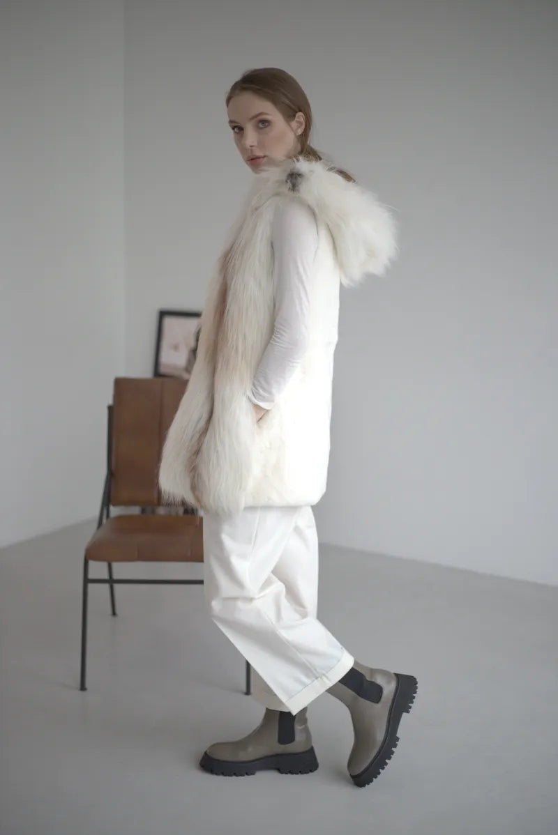 Fur vest White