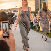 Dress Grau