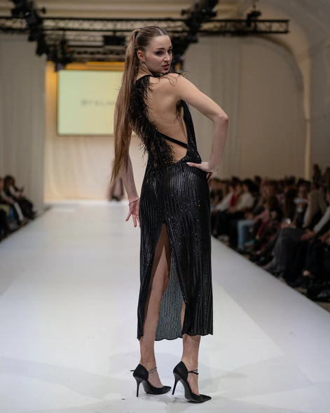 Dress Feather